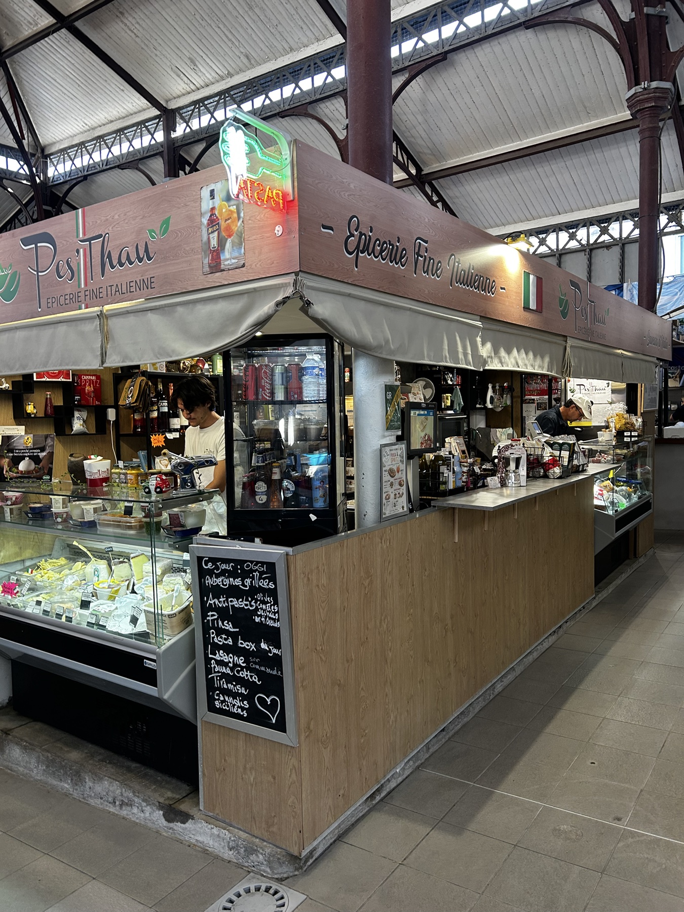 Épicerie fine italienne dans les Halles de Mèze
