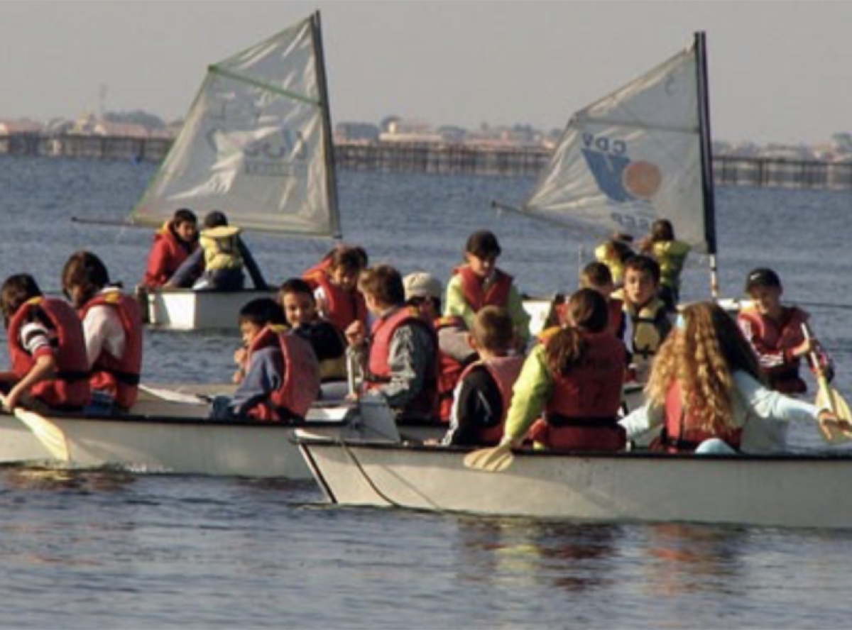 Activité voile sur le bassin de Thau à Mèze